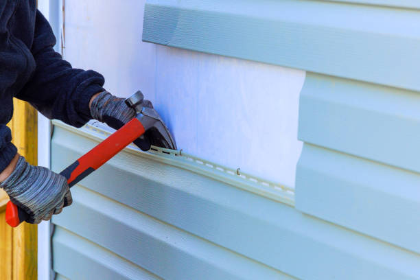 Reliable Siding Replacement contractor in Carrollton, IL by Creative Siding